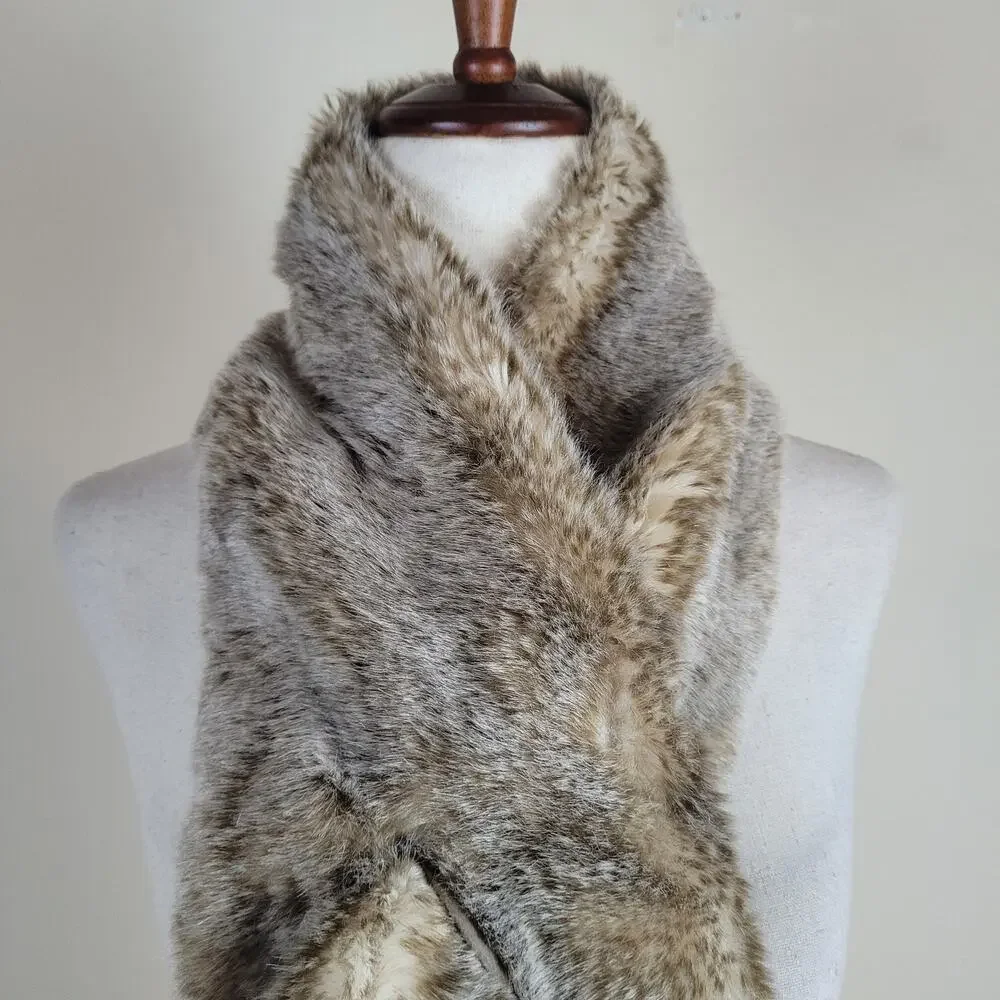 Restoration Hardware‎ Scarf Wrap Gray Faux Fur Neck Warmer Rectangle Soft Fluffy